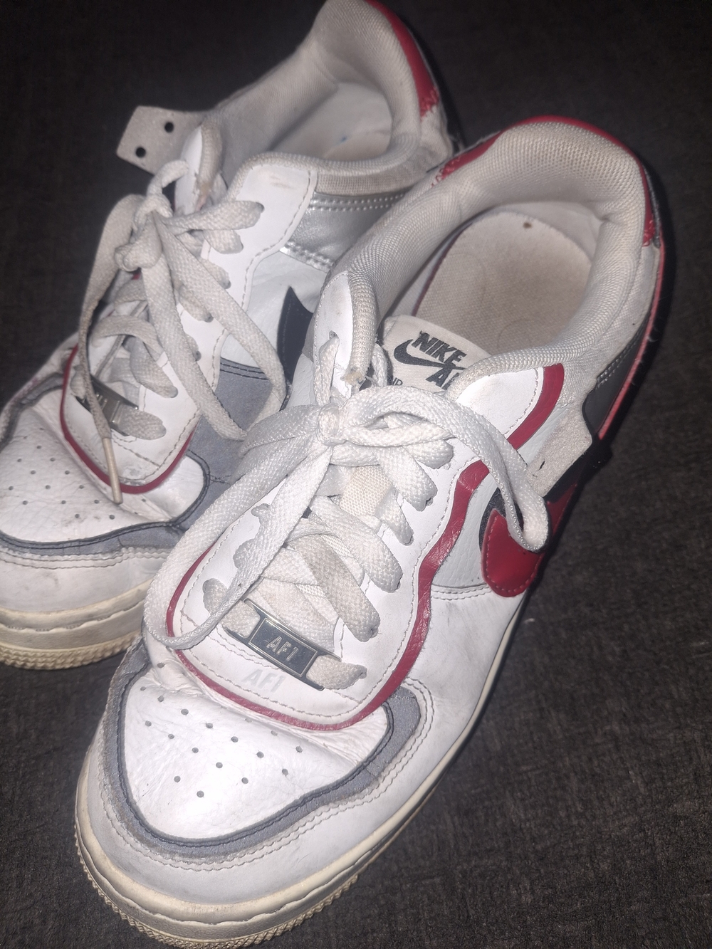 Nike Men’s White & Red Low-Top Sneakers